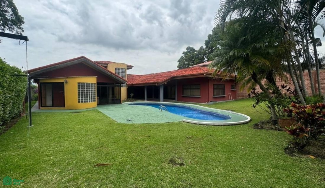 House in Santo Domingo, Heredia Province, Costa Rica 1 - 17088668
