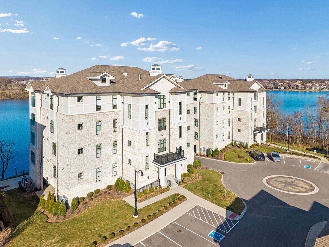Condo in Gallatin, Tennessee, United States 2 - 18615256