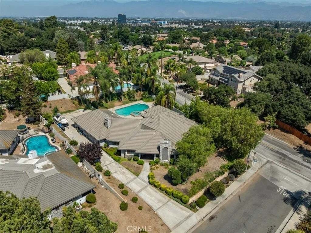 House in West Covina, California, United States 5 - 18612891