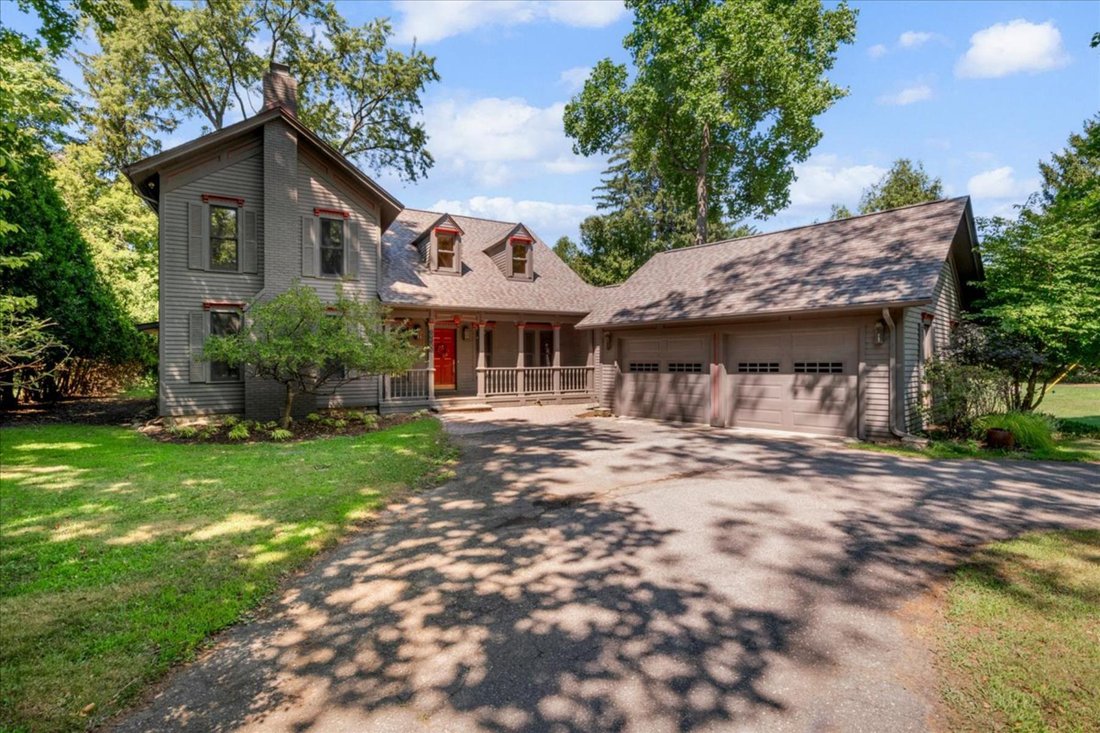 House in Beverly Hills, Michigan, United States 1 - 18610522