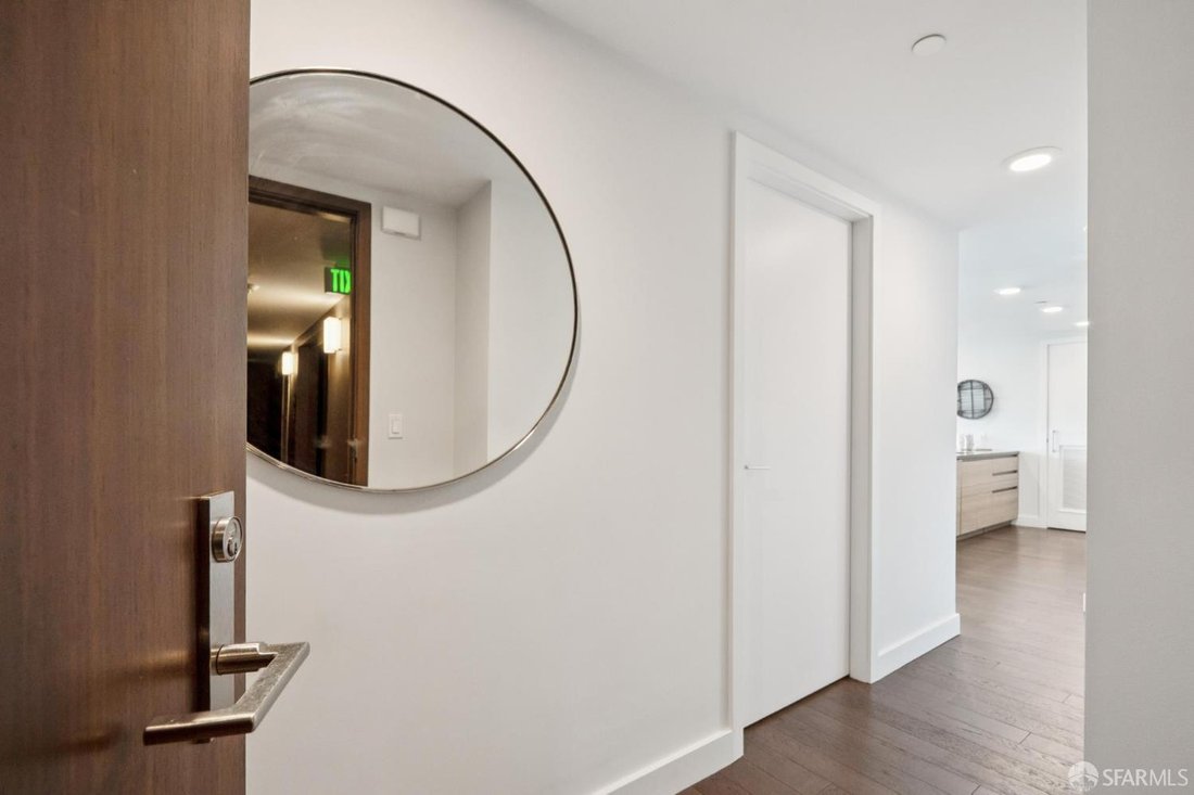 Condo in San Francisco, California, United States 3 - 18611139