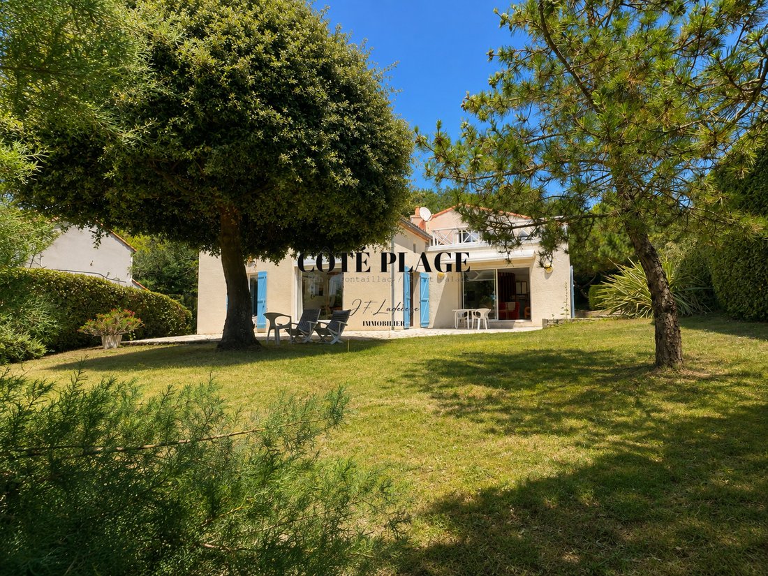 House in Saint-Palais-sur-Mer, Nouvelle-Aquitaine, France 3 - 18612262