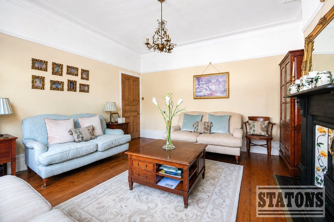 House in Winchmore Hill, Enfield, England 4 - 18609256