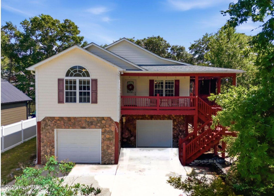 House in Oak Island, North Carolina, United States 1 - 18609468