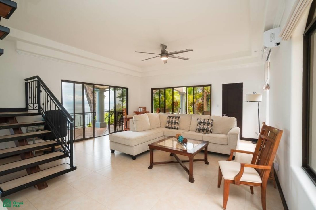 House in Playa Herradura, Puntarenas Province, Costa Rica 4 - 18609472