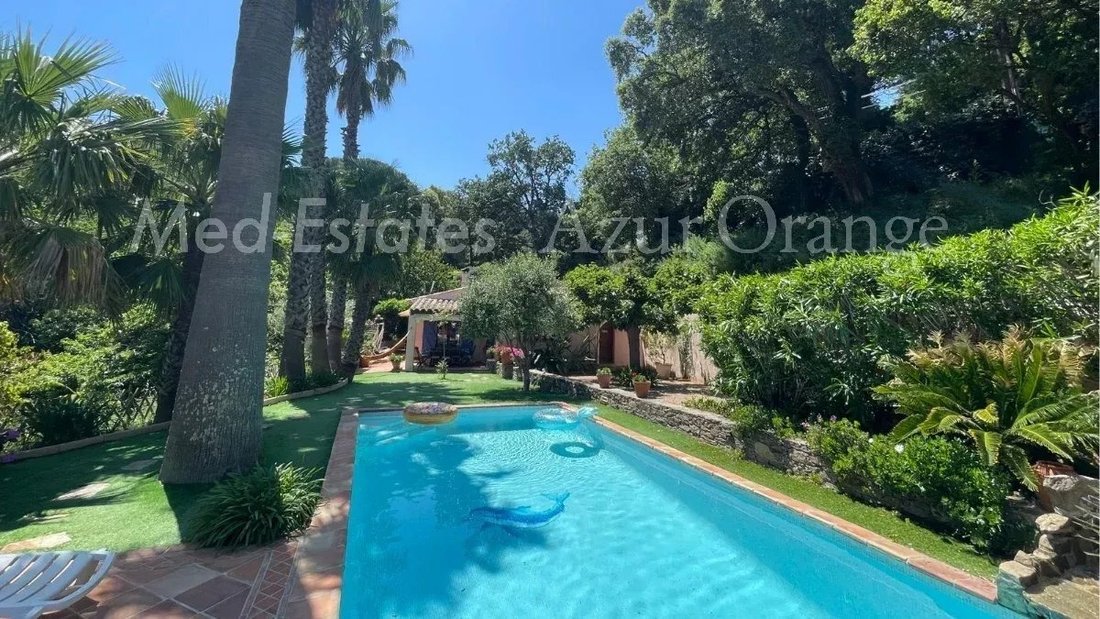 House in La Garde-Freinet, Provence-Alpes-Côte d'Azur, France 1 - 18610954