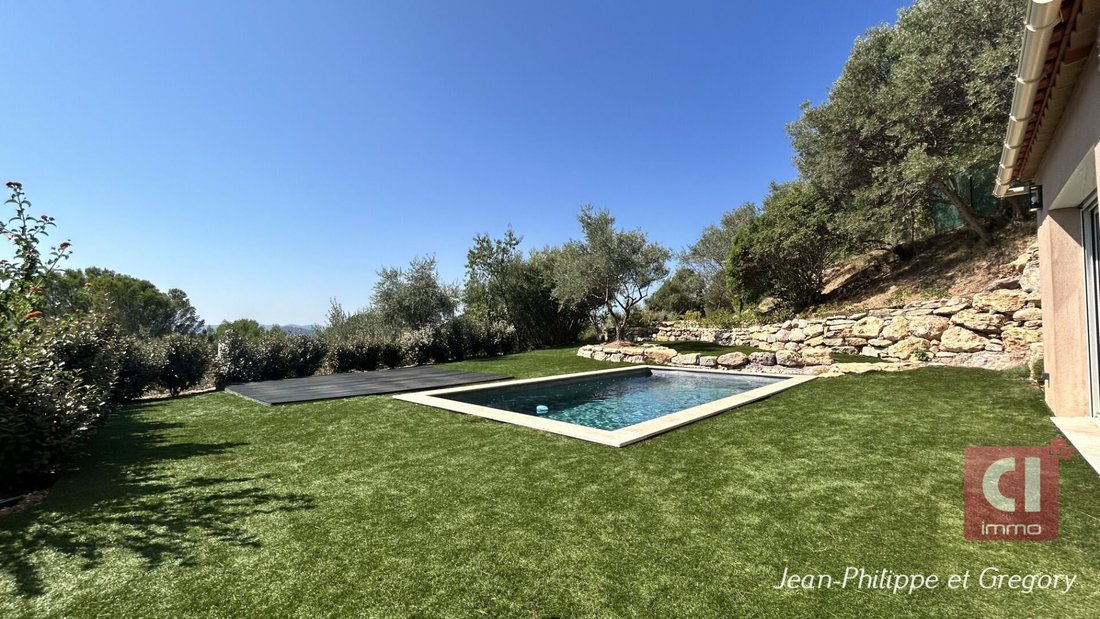 Villa in Carnoules, Provence-Alpes-Côte d'Azur, France 3 - 18609828