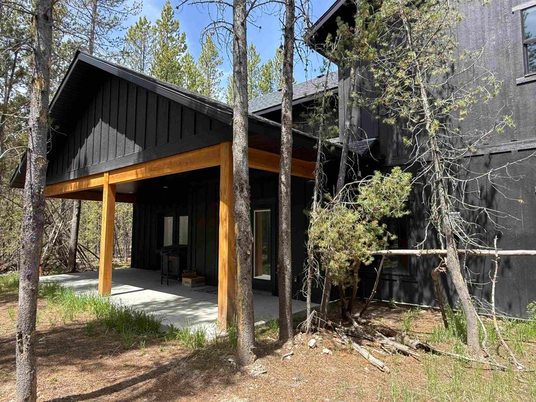 House in Island Park, Idaho, United States 2 - 17367001