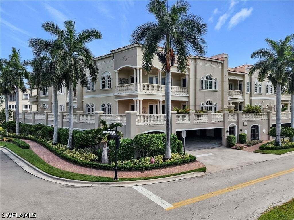 Condo in Naples, Florida, United States 1 - 18609242