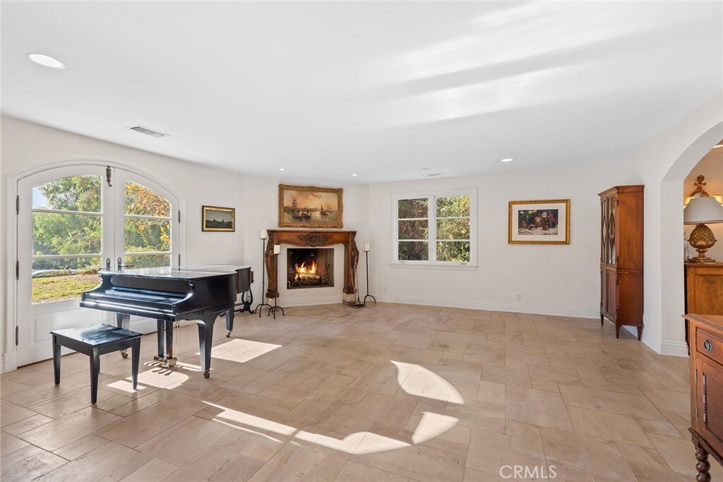 Land in Hidden Hills, California, United States 4 - 18613449