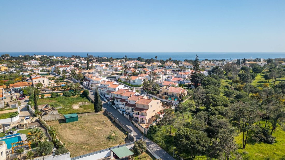 Townhouse in Praia dos Pescadores, Olhos de Agua, Portugal 3 - 17672382