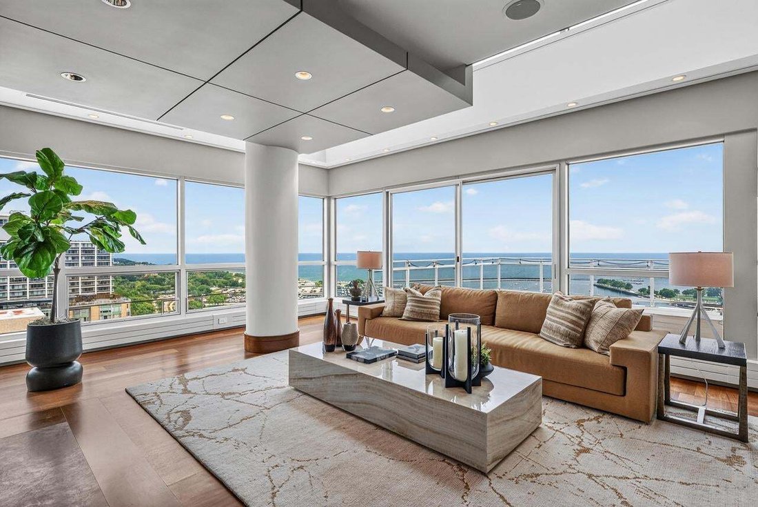 Condo in Milwaukee, Wisconsin, United States 3 - 17937063