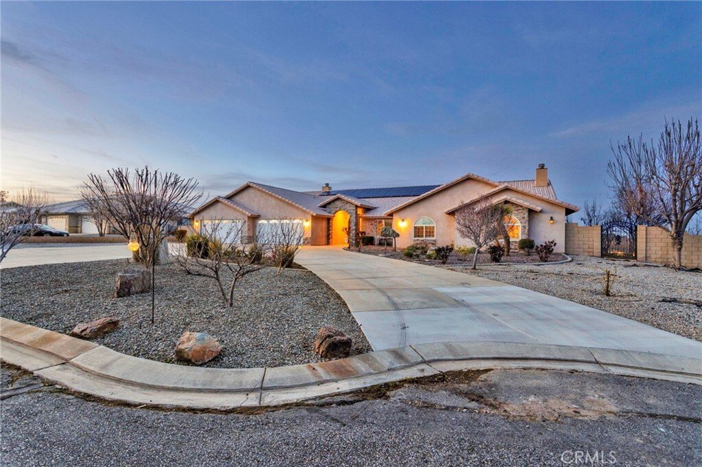 House in Hesperia, California, United States 1 - 17343486