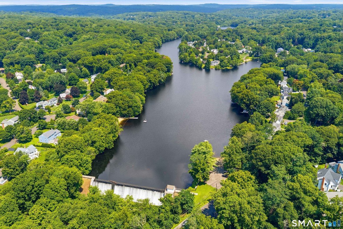 House in Fairfield, Connecticut, United States 3 - 18615395