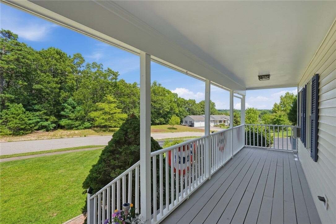 House in Coventry, Rhode Island, United States 5 - 18611828