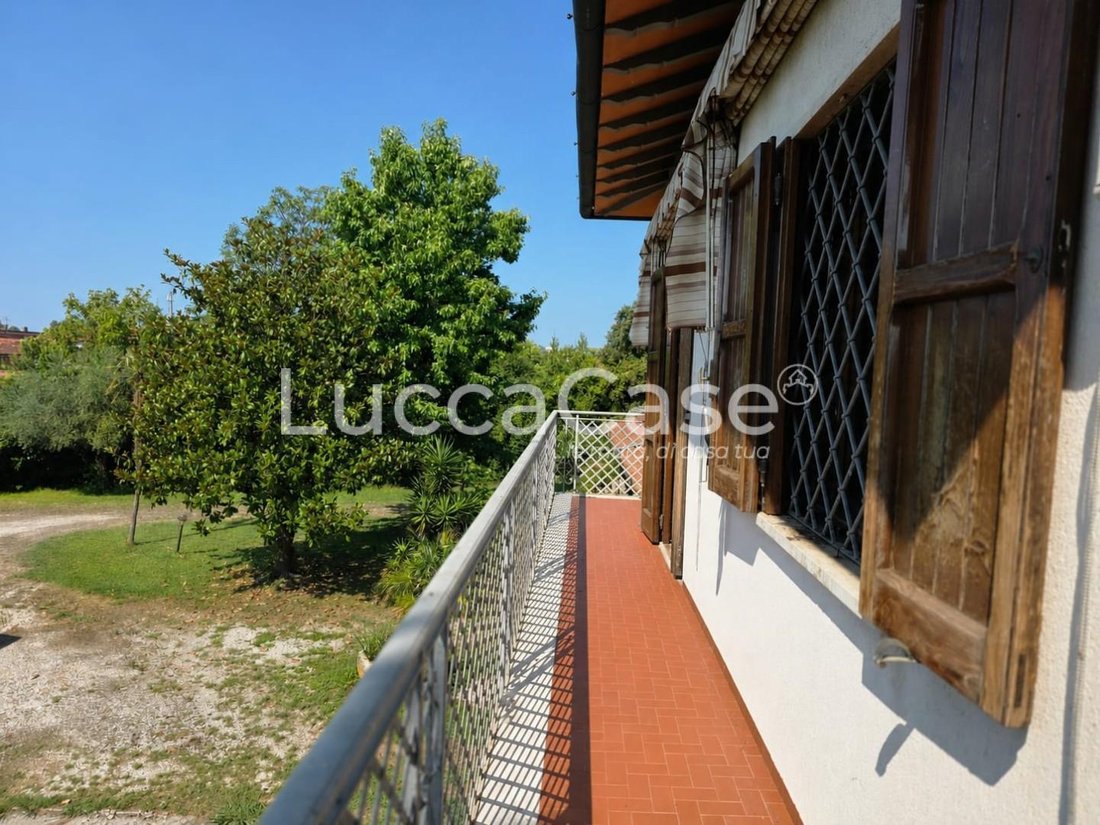 Country House in Pietrasanta, Tuscany, Italy 5 - 18611751
