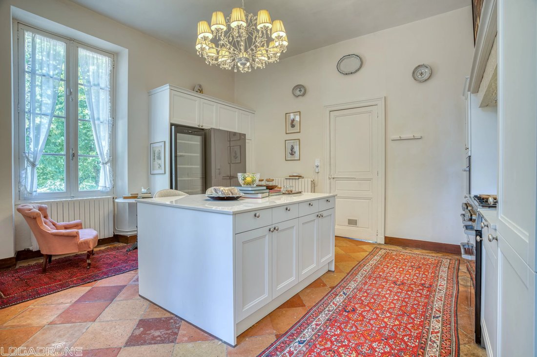 House in Lauzun, Nouvelle-Aquitaine, France 3 - 18460073