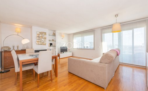 Apartment in Cedofeita, Santo Ildefonso, Se, Miragaia, Sao Nicolau e Vitoria, Porto District, Portugal 1