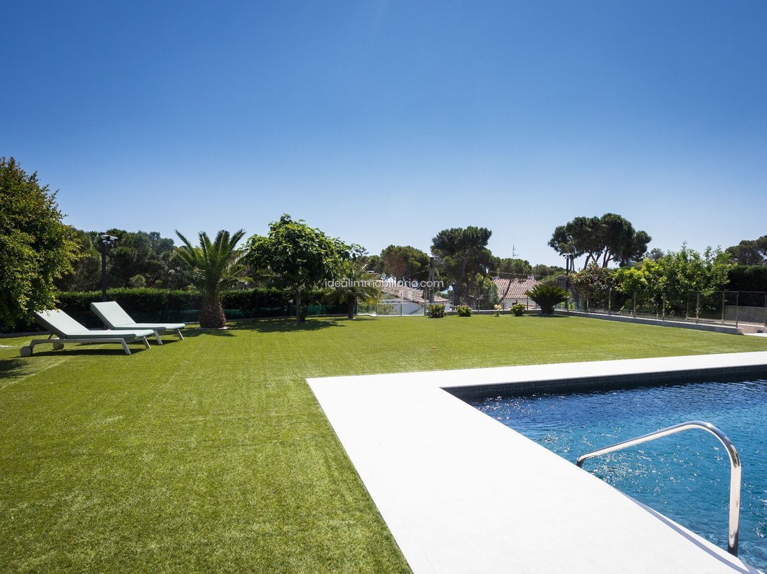 Villa in Calonge i Sant Antoni, Catalonia, Spain 3 - 18611899