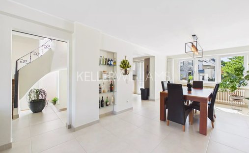 Maison à Käerjeng, District de Luxembourg, Luxembourg 1