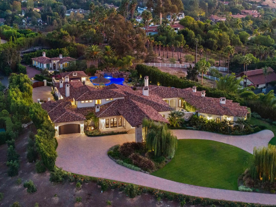 Rancho Santa Fe, California, United States 1 - 18613311