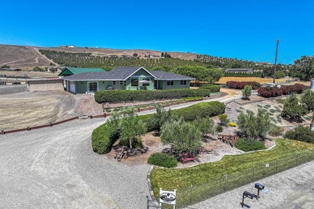 House in Hollister, California, United States 3 - 18614016