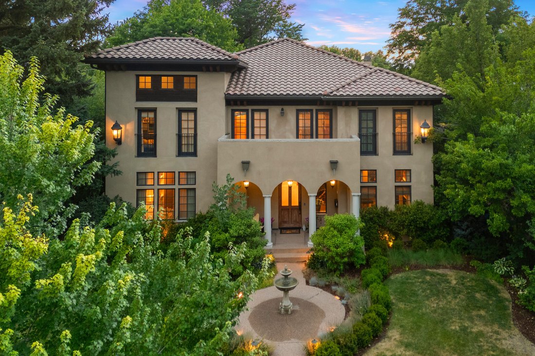House in Denver, Colorado, United States 1 - 18608996