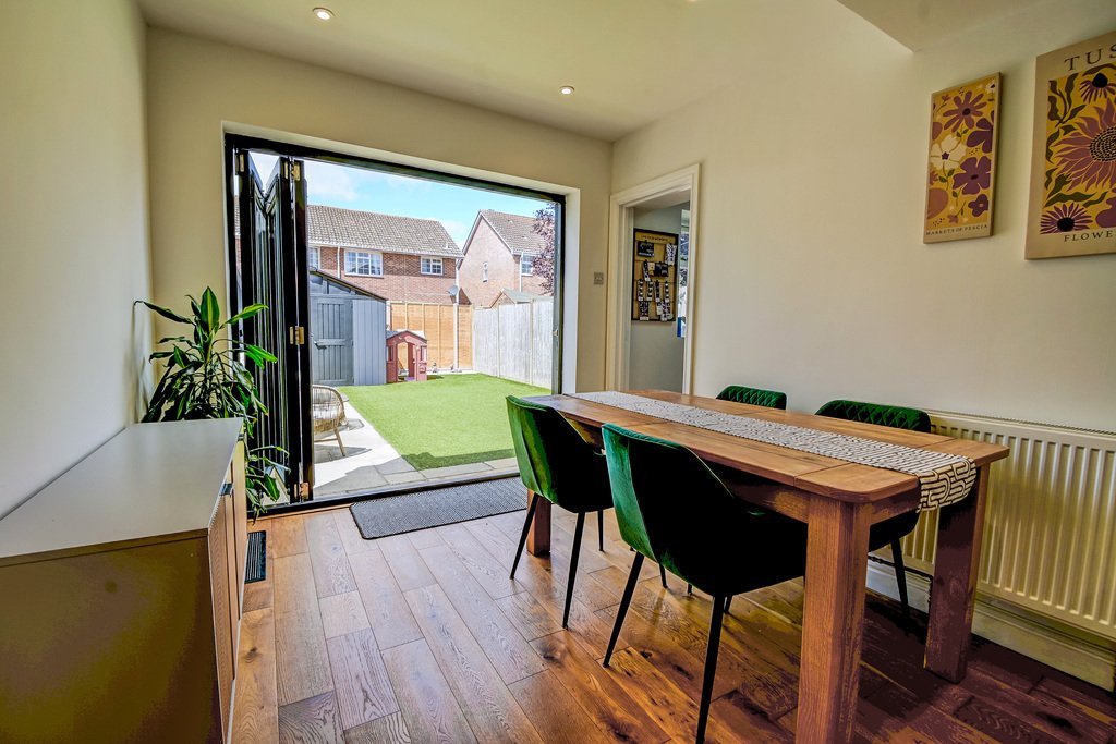 House in Bishopstoke, Eastleigh, England 4 - 18613667