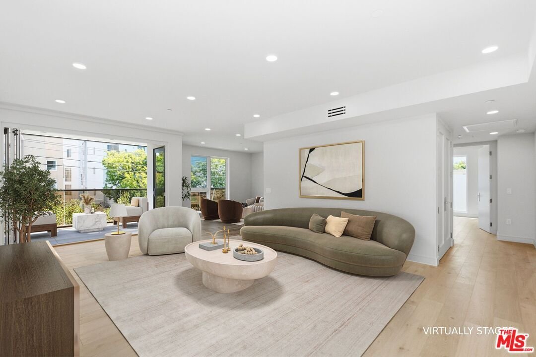 Condo in Los Angeles, California, United States 2 - 18070564