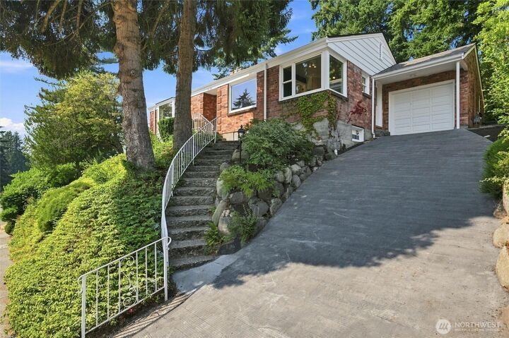 House in Seattle, Washington, United States 1 - 18614970