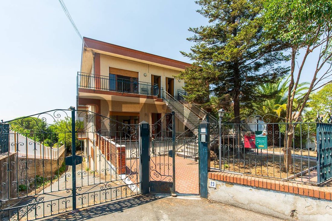 Villa in Pedara, Sicily, Italy 1 - 18614696