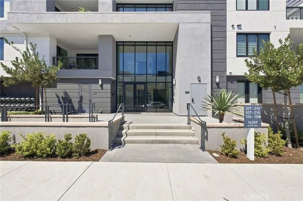 Condo in Tustin, California, United States 2 - 18612843