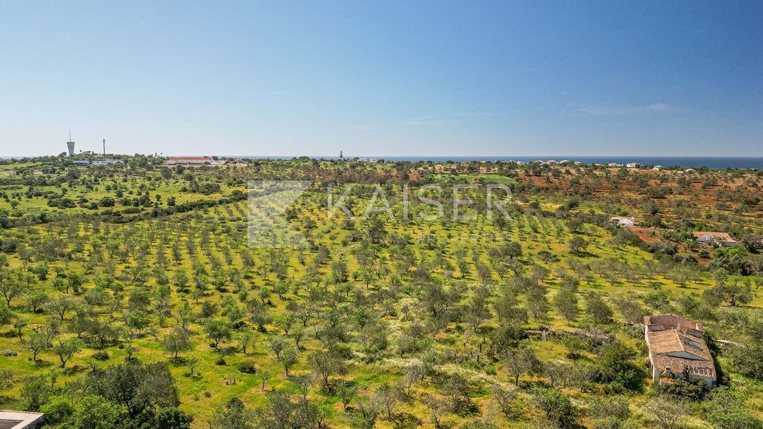 Land in Praia dos Pescadores, Olhos de Agua, Portugal 2 - 10611804