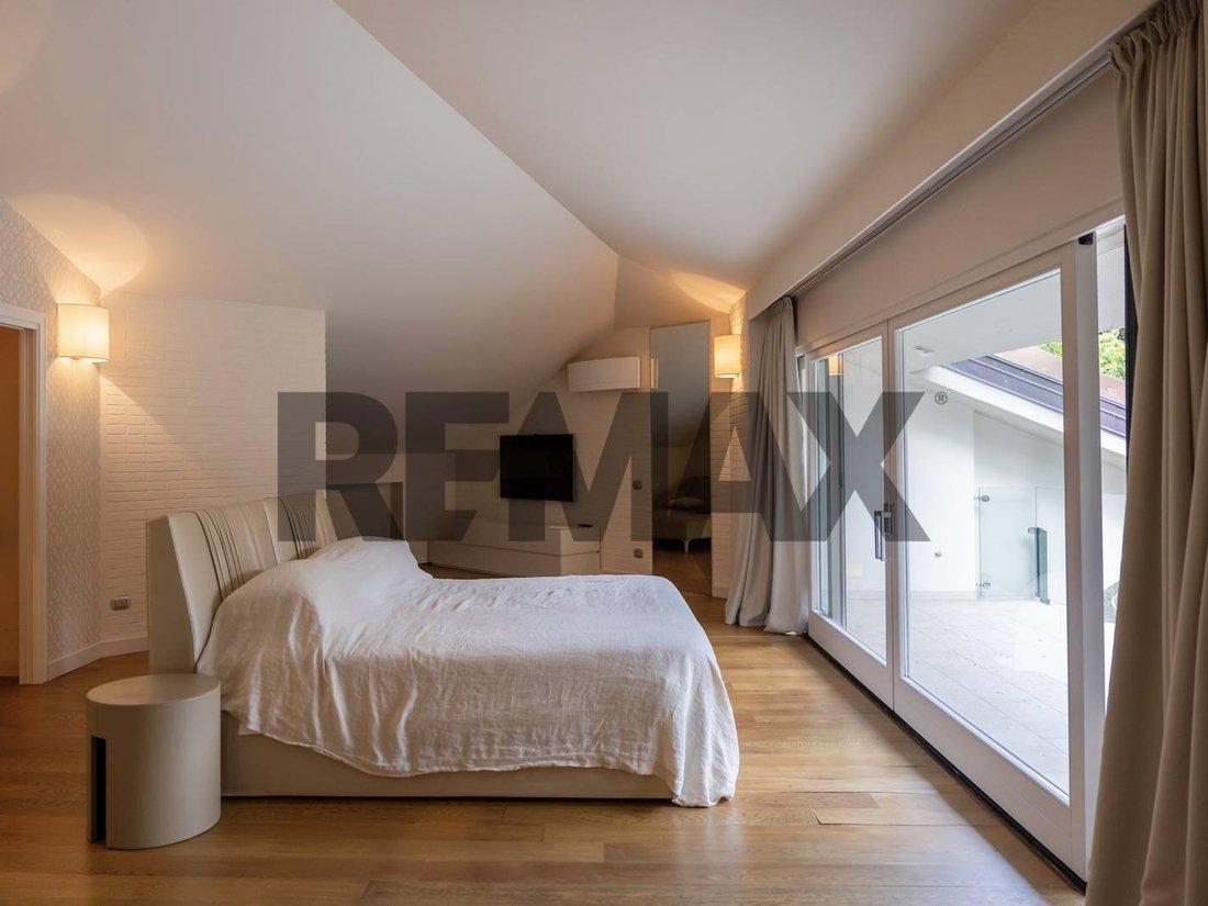Villa in Lesa, Piedmont, Italy 5 - 18614682