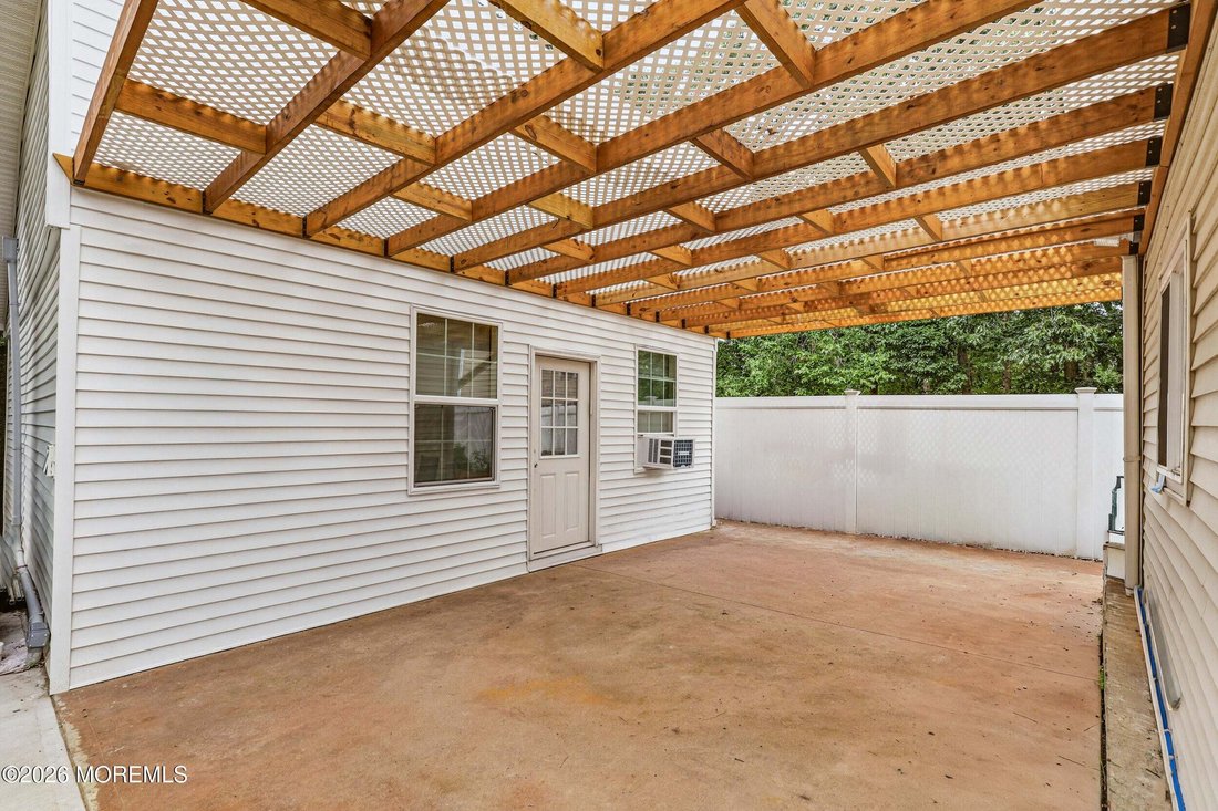 House in Lakewood Township, New Jersey, United States 3 - 18611656