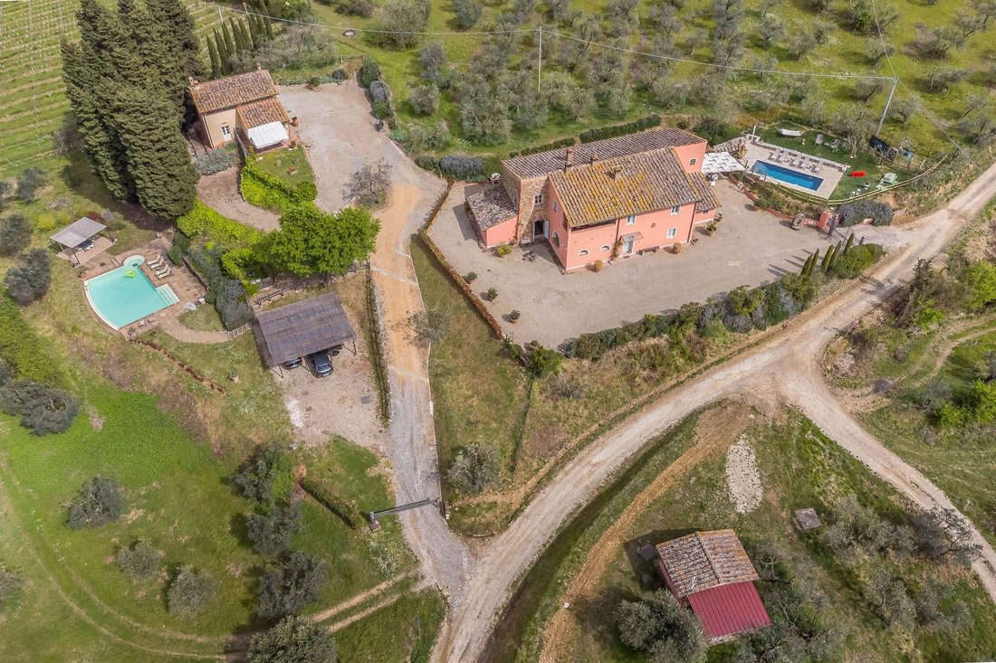 Estate in Center, Florence, Tuscany 3 - 18610739