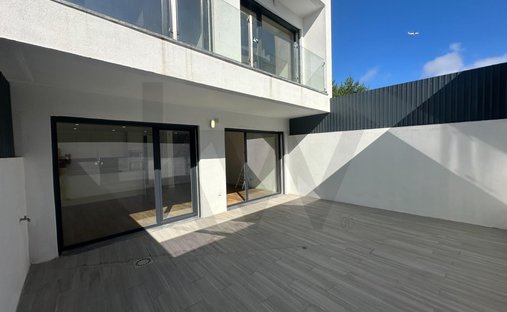 Townhouse in Charneca de Caparica e Sobreda, Setubal, Portugal 1