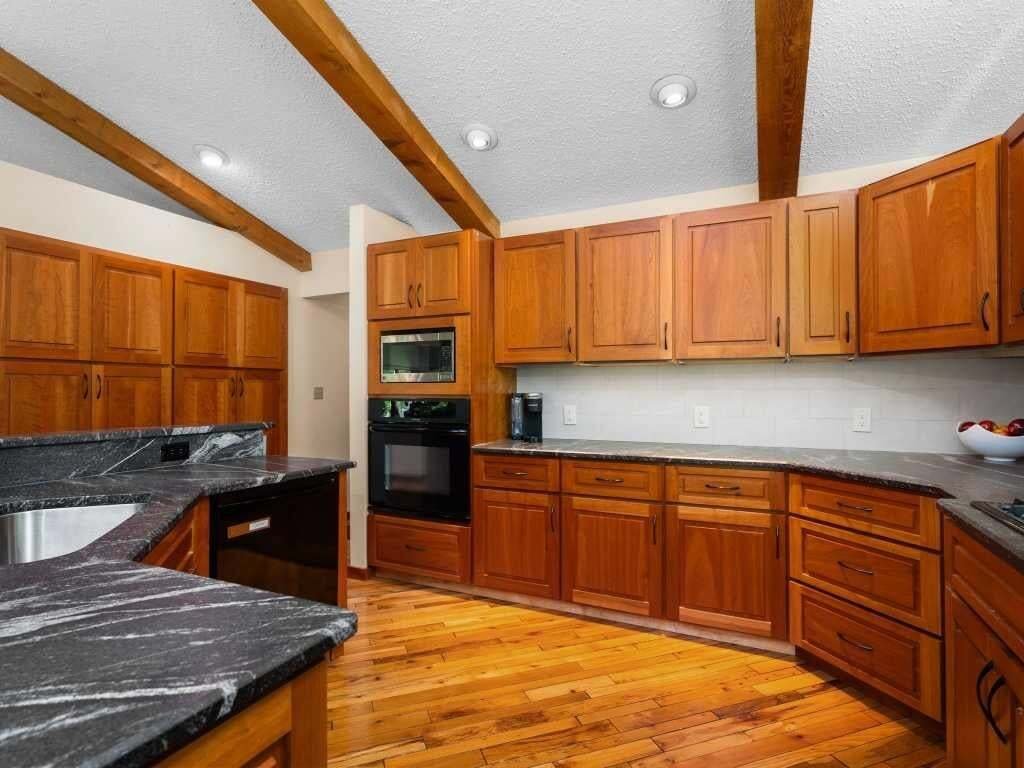 House in Traverse City, Michigan, United States 4 - 18609208