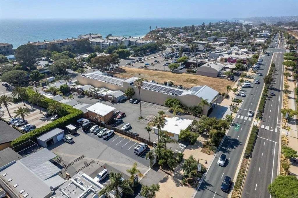 Solana Beach, California, United States 4 - 18612859