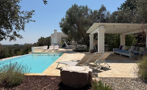 Villa in Ludovico Street - Corso Umberto I - Vittorio Emanuele Street, Ostuni, Apulia 1