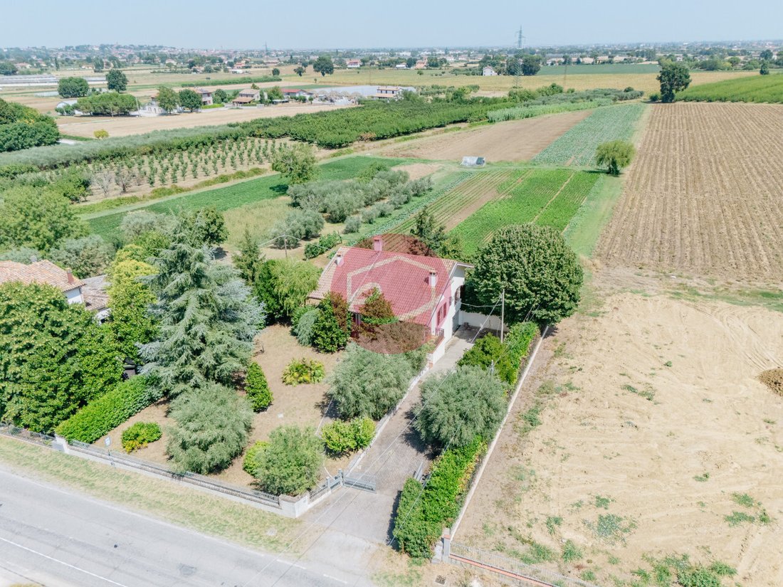 Villa en Santarcangelo di Romagna, Émilie-Romagne, Italie 4 - 18613977