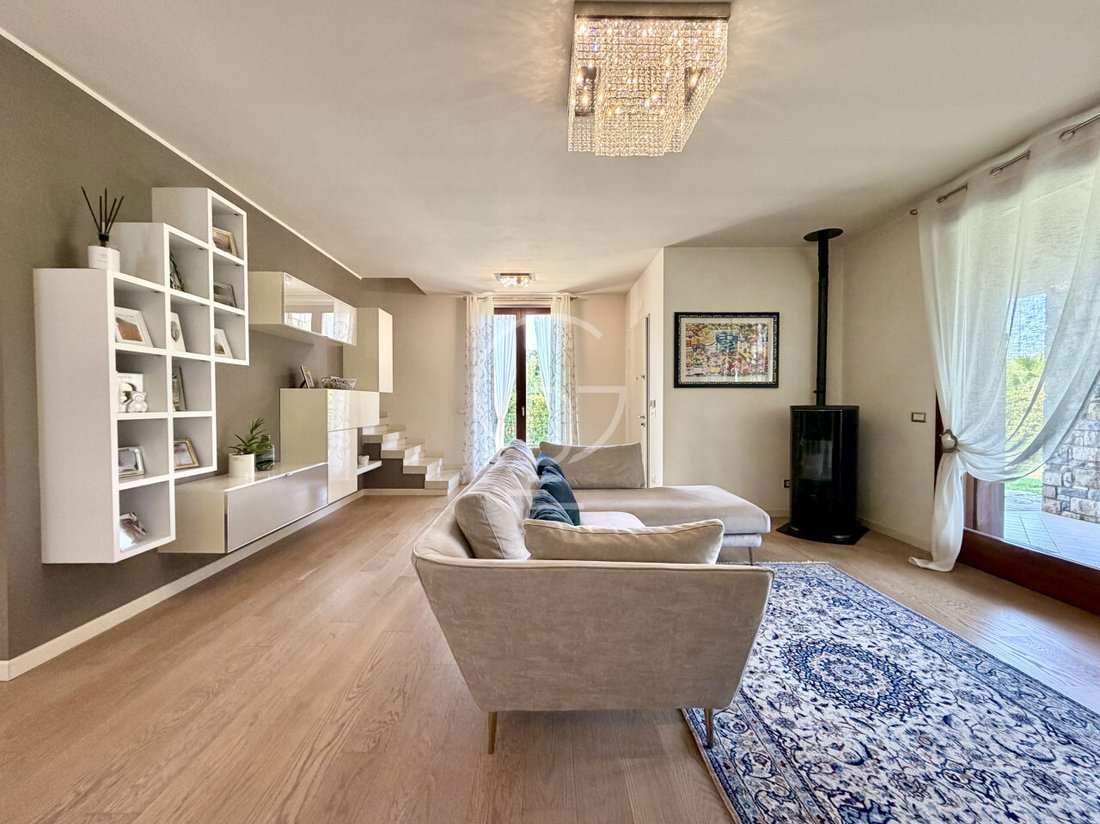 House in Rivoltella, Desenzano del Garda, Lombardy 5 - 18613974