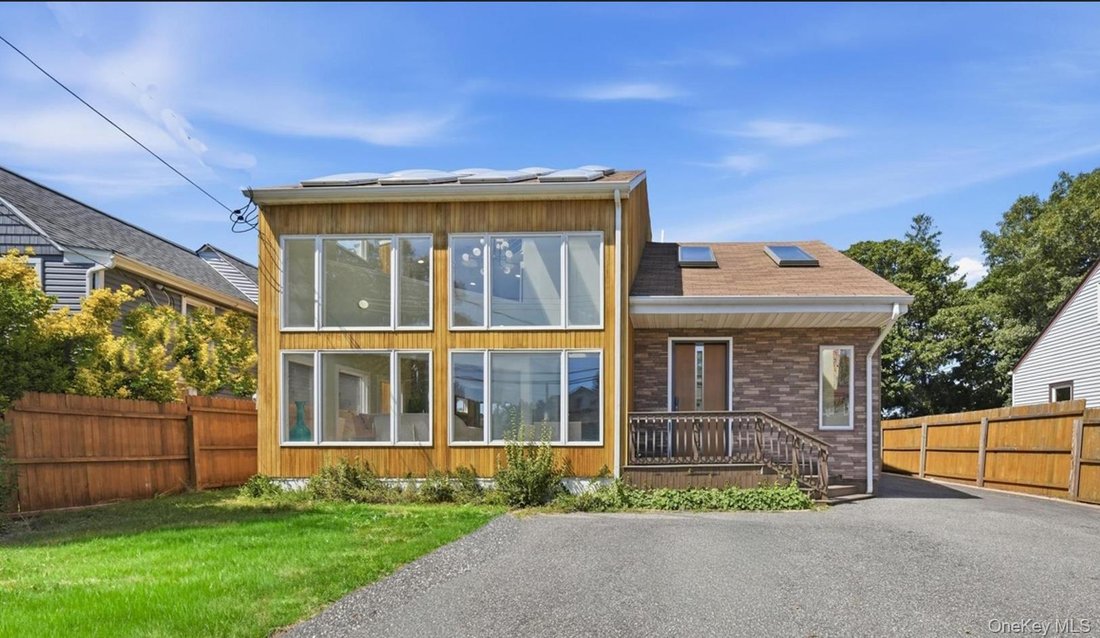 House in East Northport, New York, United States 1 - 18612300