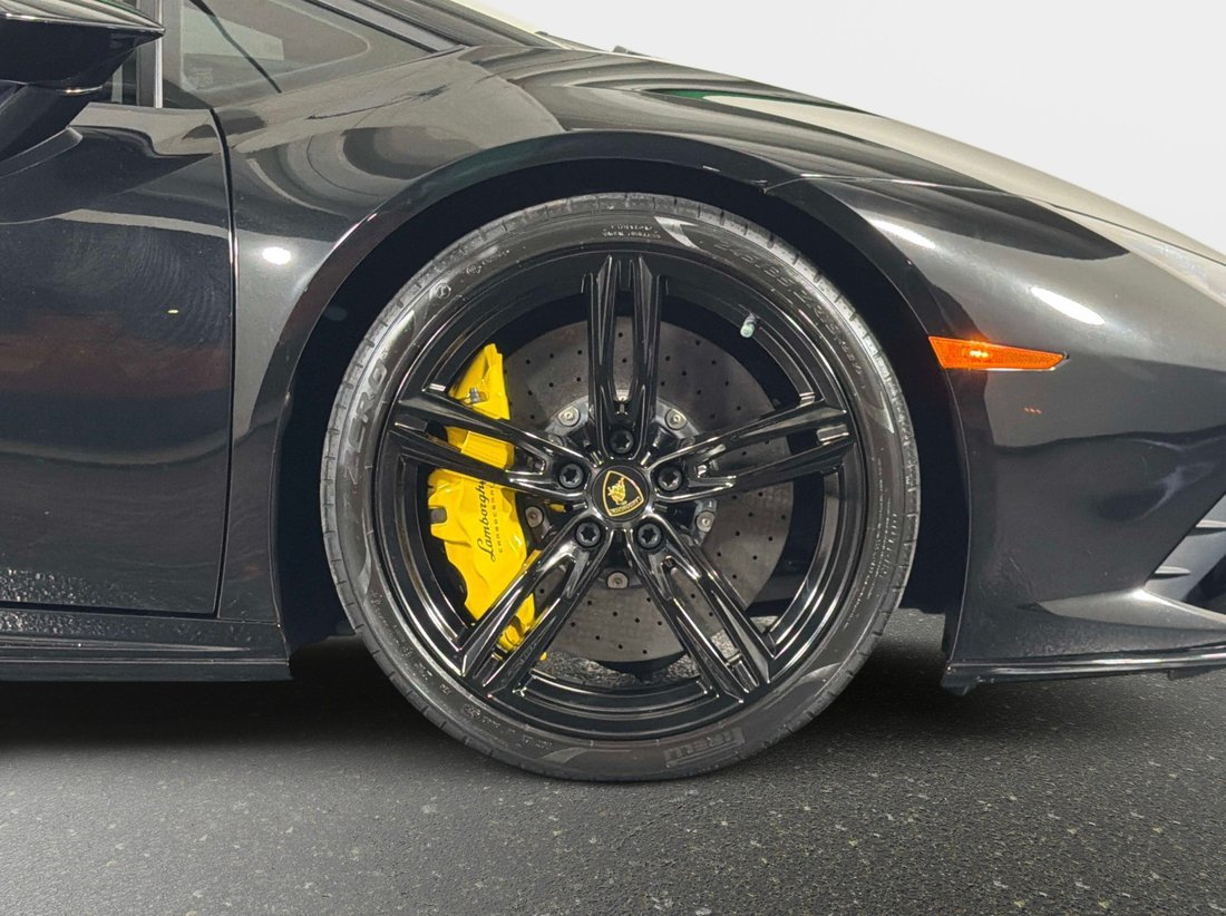Cabriolet in Pompano Beach, FL, United States 3 - 18610793