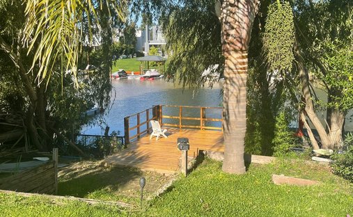 House in Tigre, Buenos Aires Province, Argentina 1