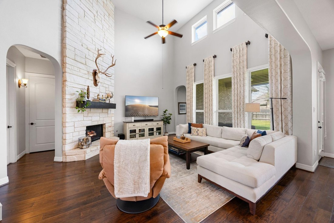 House in Tomball, Texas, United States 3 - 18605512