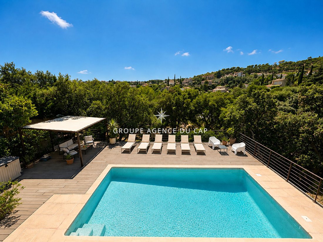Villa à Les Issambres, Roquebrune-sur-Argens, France 2 - 18614034