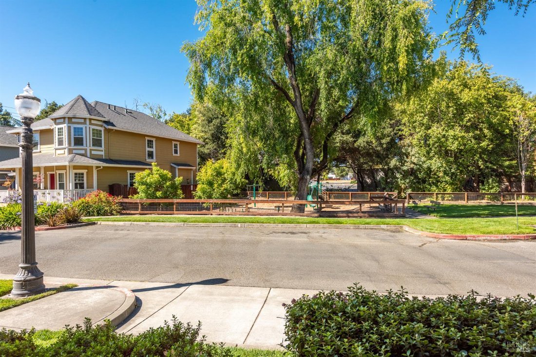 House in Cotati, California, United States 3 - 18610758
