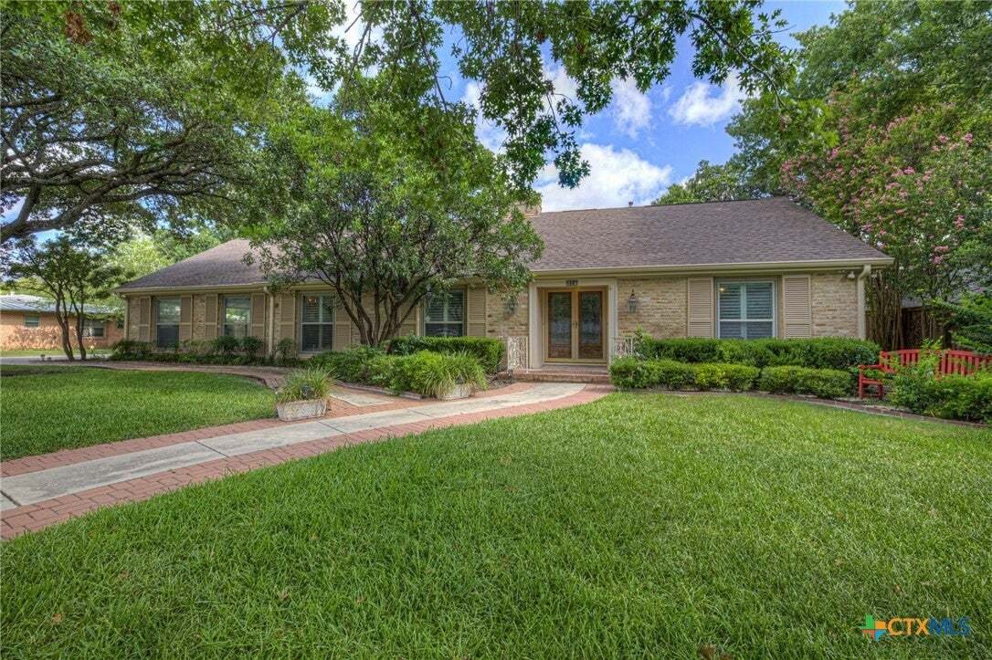 House in San Antonio, Texas, United States 1 - 18615421
