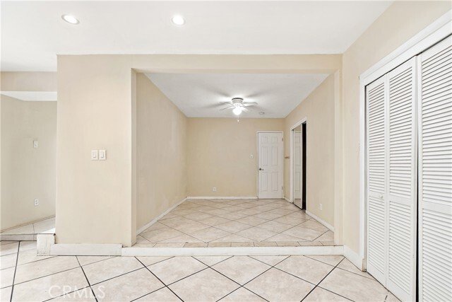 Pico Rivera, California, United States 5 - 18611406